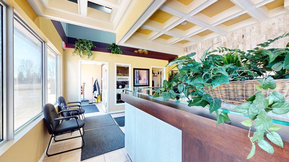 Picture for 3, 1335 Trans Canada Way SE