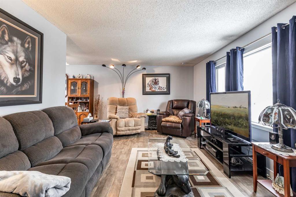 Picture for 2405 16 Avenue SE