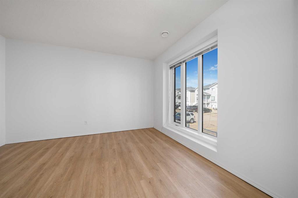 Picture for 183 Northlands Pointe NE