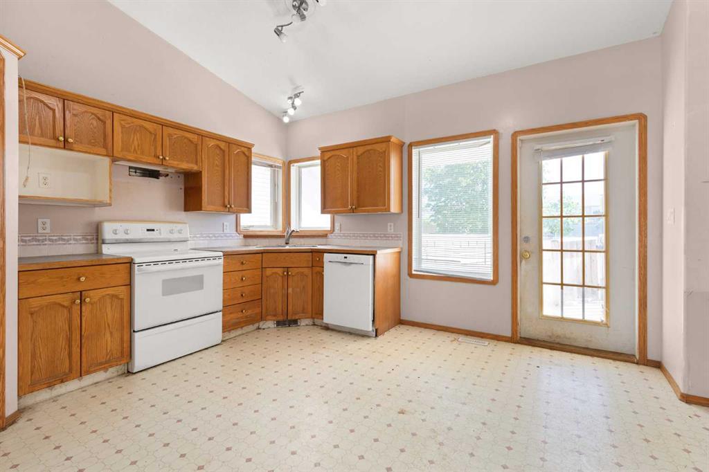 Picture for 2385 Hatcher Drive NE