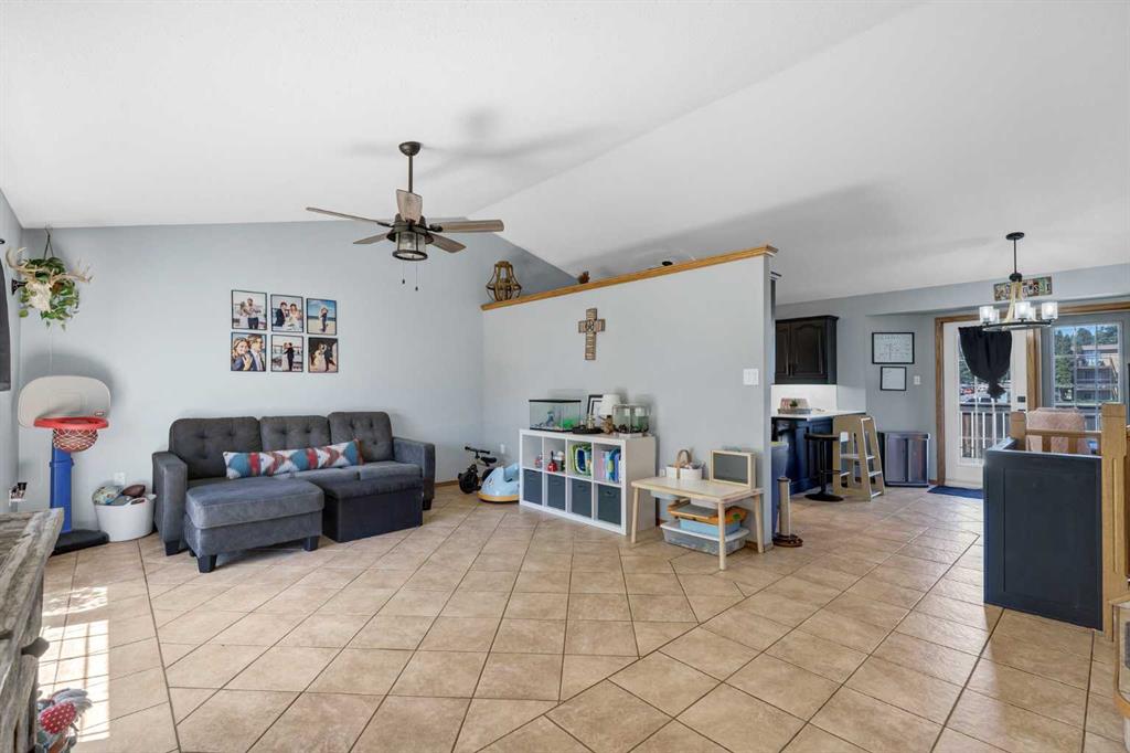 Picture for 714 19A Street NE