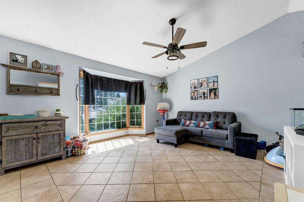 Picture for 714 19A Street NE