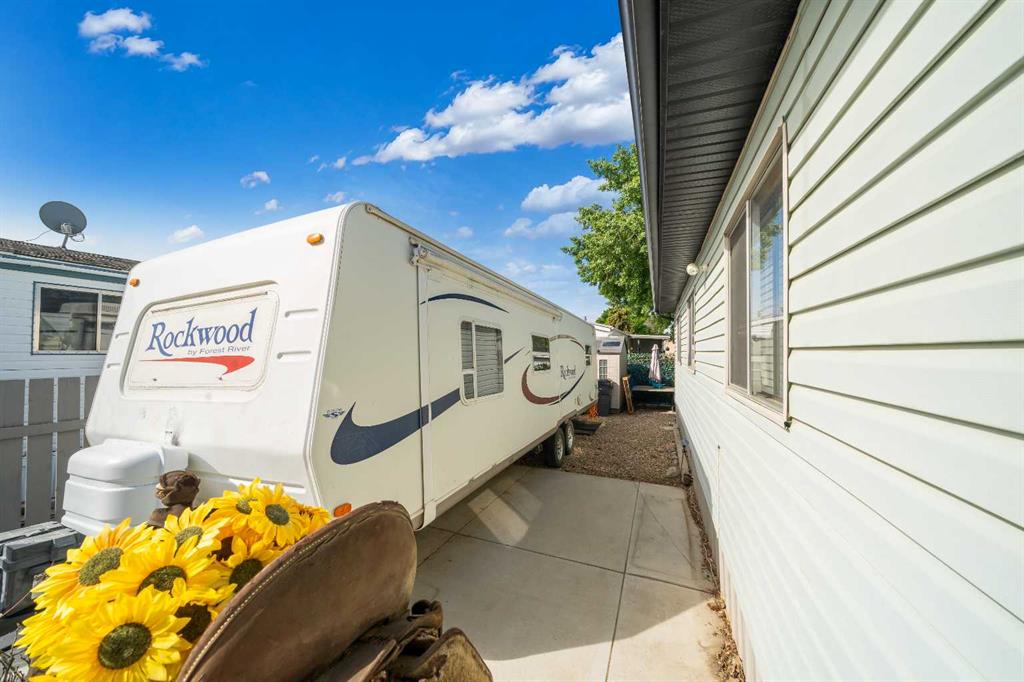 Picture for 341 Cornell Crescent SW