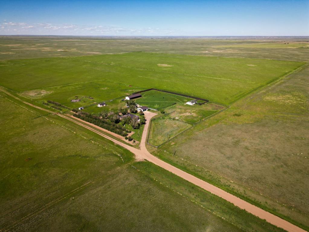 Picture for 14017 Range Road 65  
