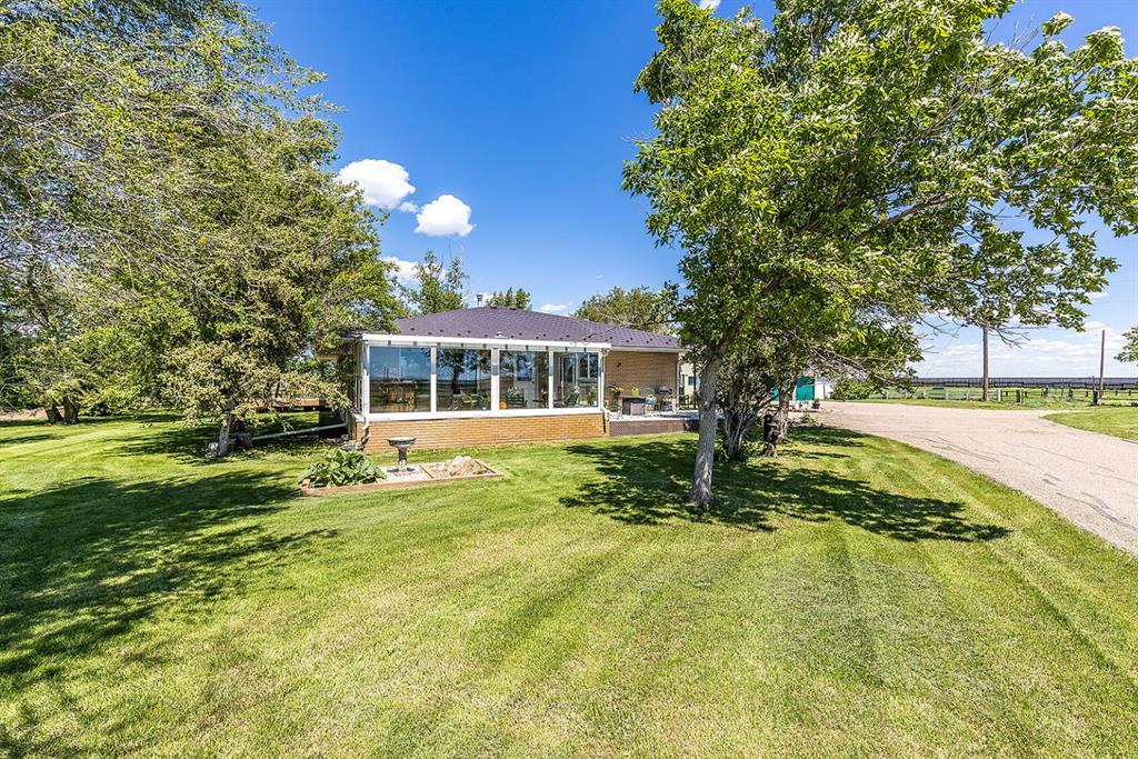 Picture for 14017 Range Road 65  