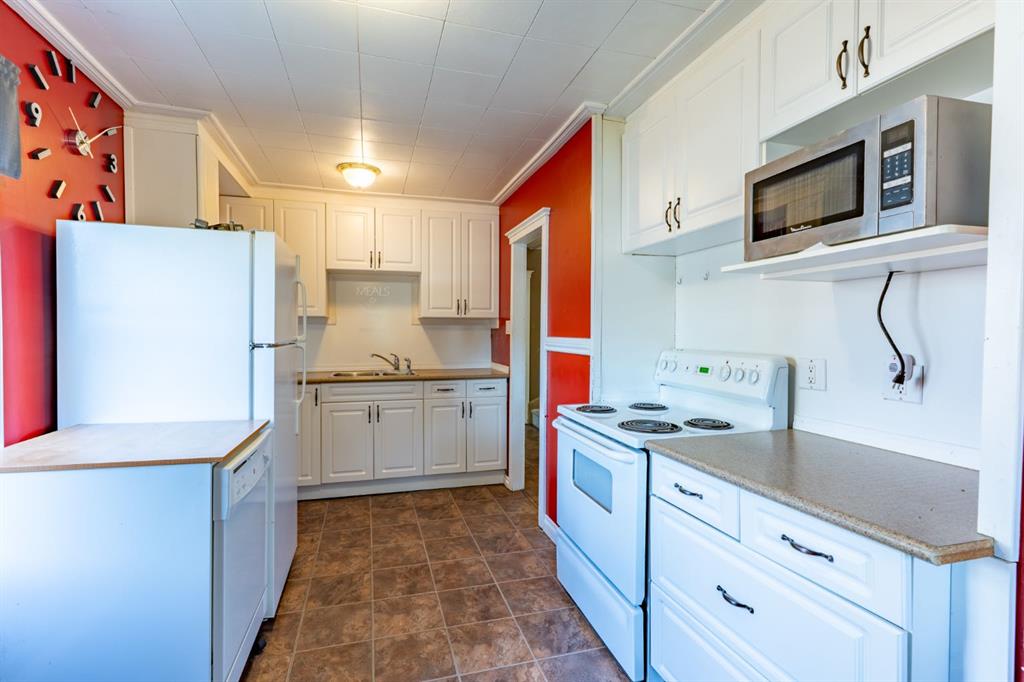 Picture for 4 8 Street SE