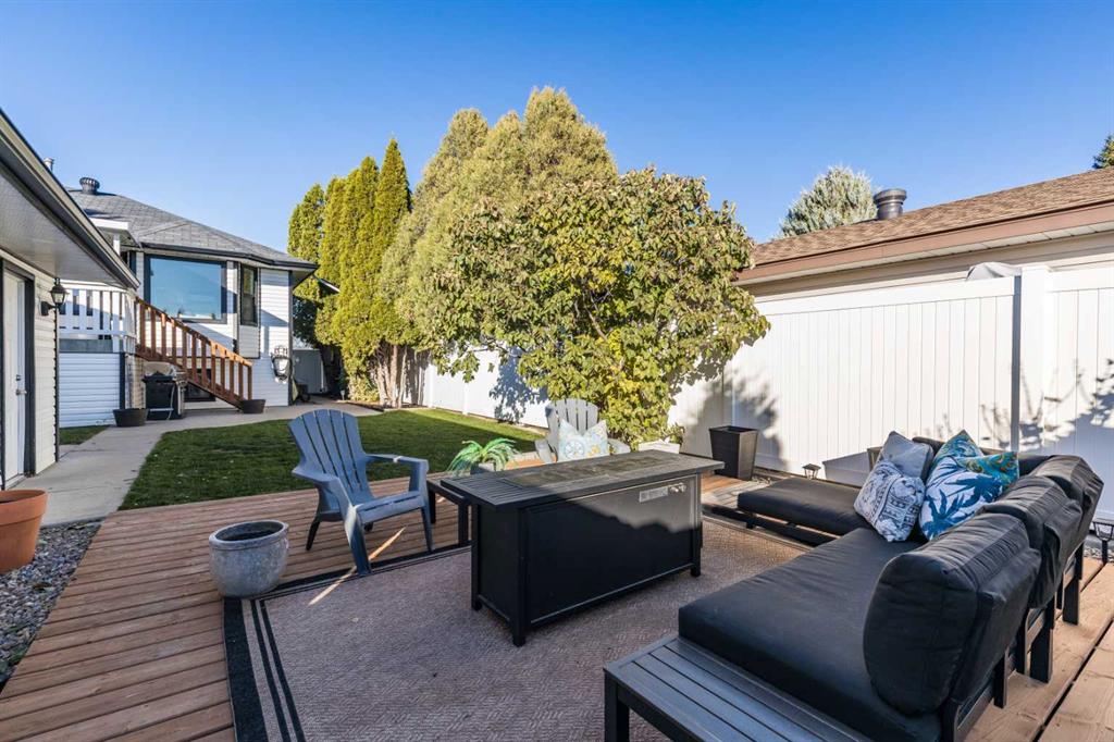 Picture for 143 Stapeford Crescent SE Picture for 143 Stapeford Crescent SE