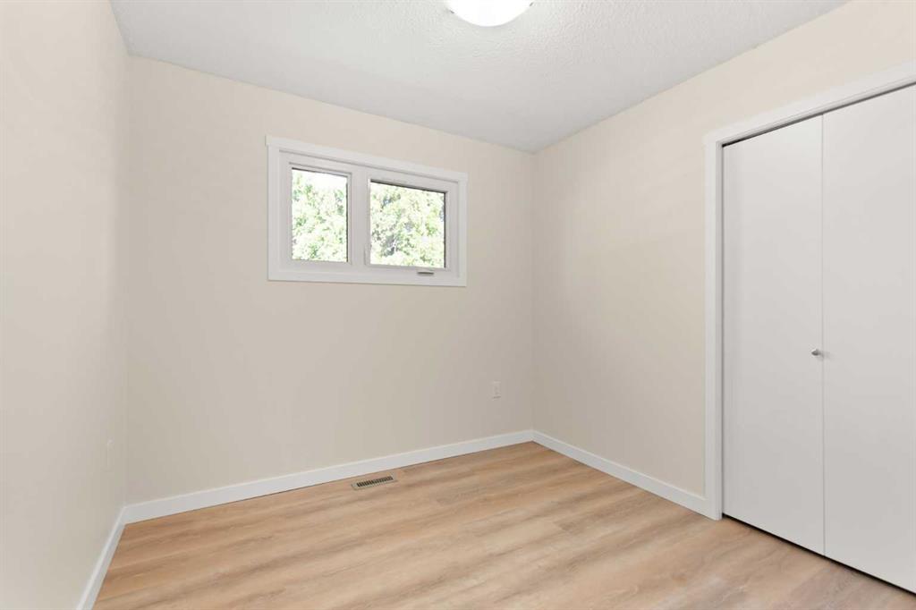 Picture for 1804 17 Street SE https://www.cirrealty.ca/reb/mhreb/4/A2267434_17.jpg