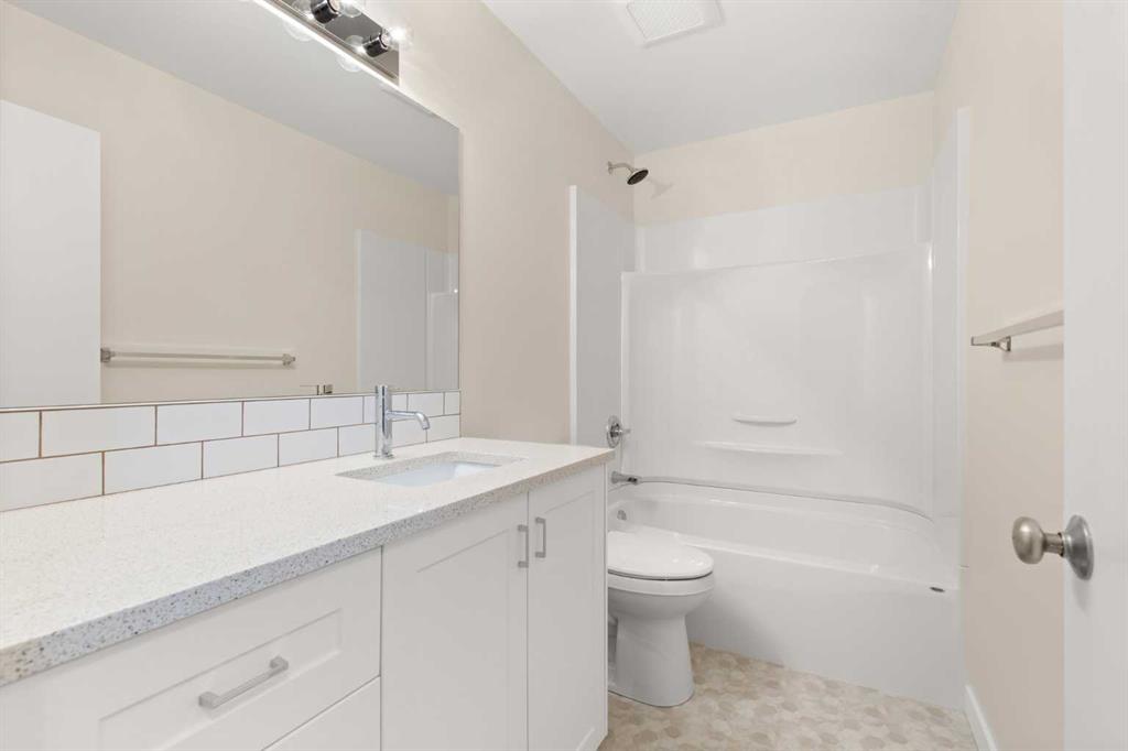 Picture for 1804 17 Street SE https://www.cirrealty.ca/reb/mhreb/4/A2267434_19.jpg