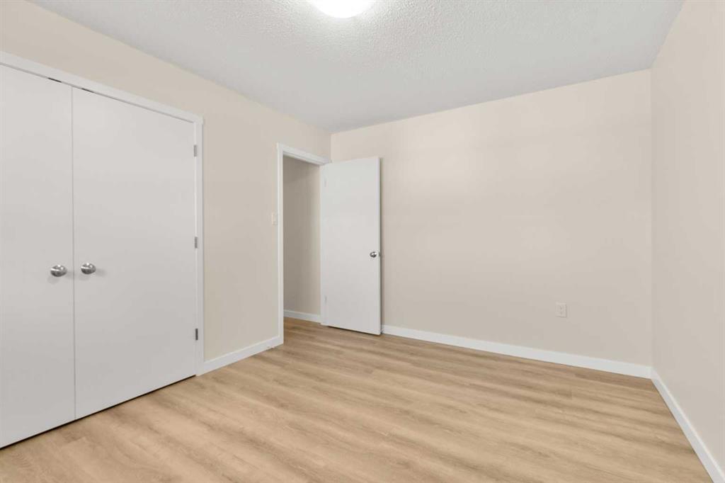 Picture for 1804 17 Street SE https://www.cirrealty.ca/reb/mhreb/4/A2267434_22.jpg