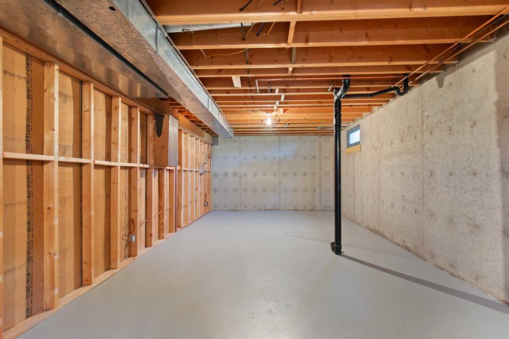 Picture for 1804 17 Street SE https://www.cirrealty.ca/reb/mhreb/4/A2267434_27.jpg