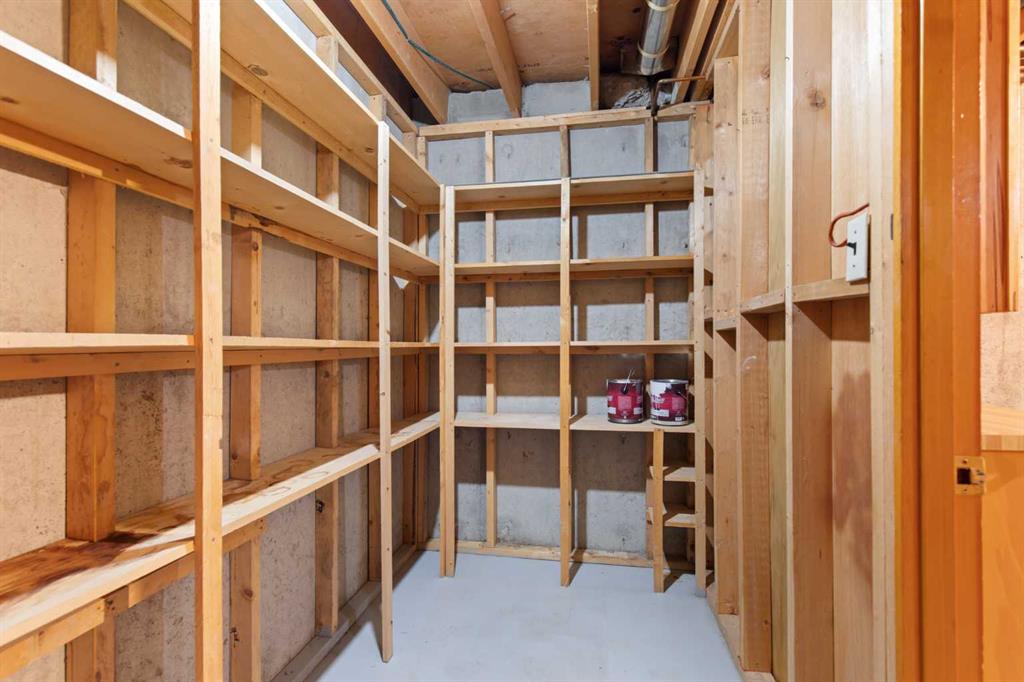 Picture for 1804 17 Street SE https://www.cirrealty.ca/reb/mhreb/4/A2267434_29.jpg