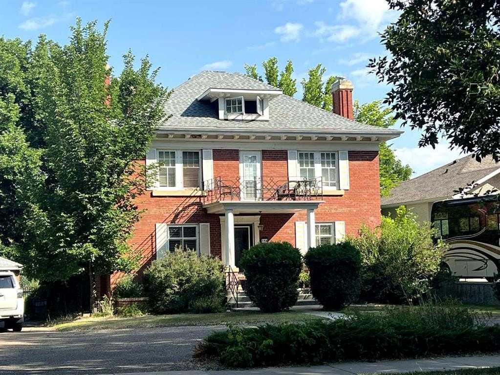 Picture for 258 1 Street SE