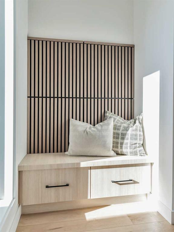 Picture for 32 Somerside Way SE