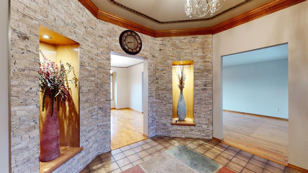 Picture for 610 Ross Glen Drive SE