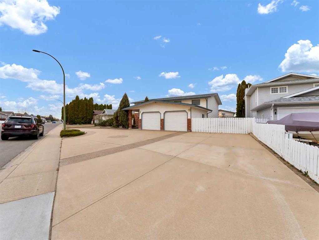 Picture for 880 Ross Glen Drive SE