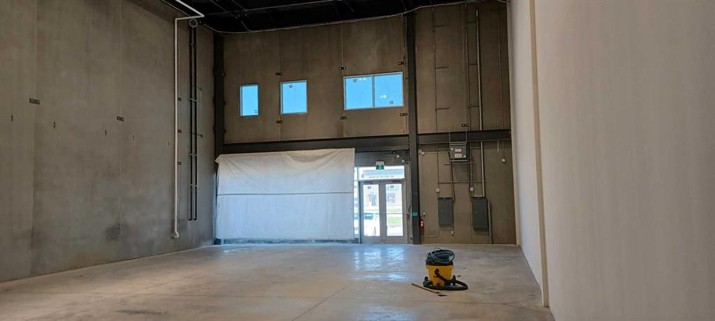 Picture for #20, 450 39 Street N