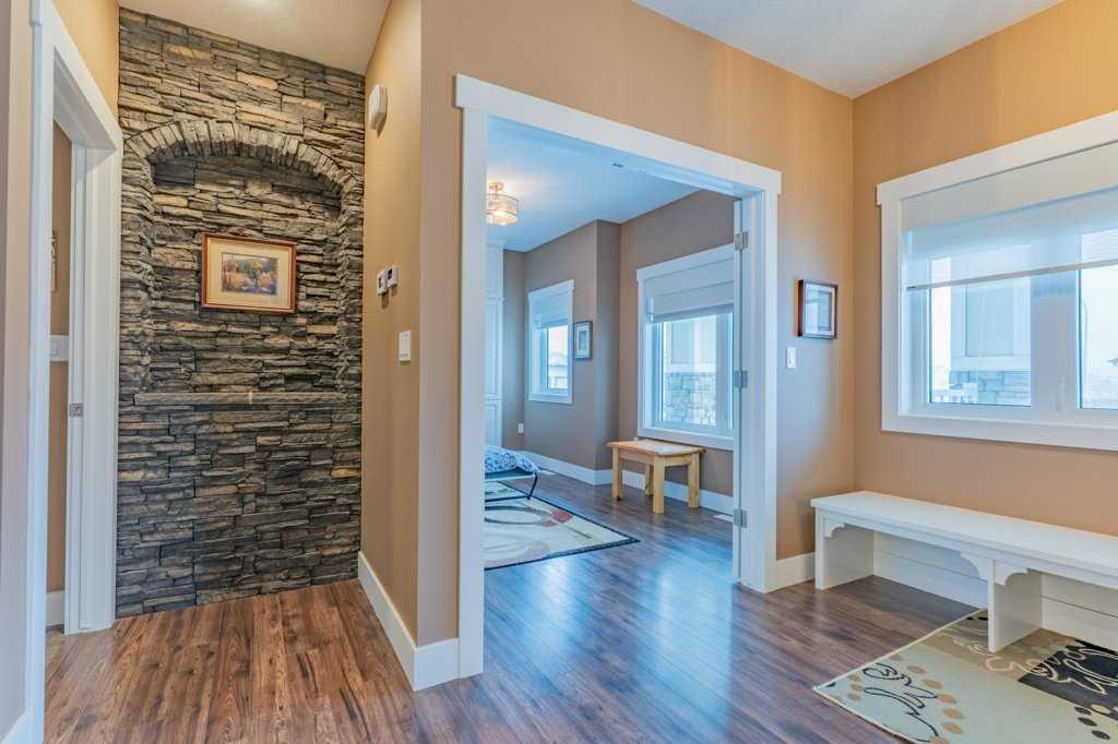 Picture for 208 Westview Crescent W