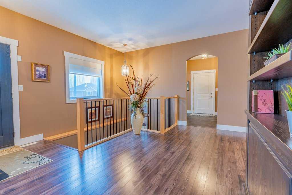 Picture for 208 Westview Crescent W