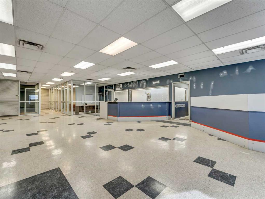 Picture for 1782 32 Street SW