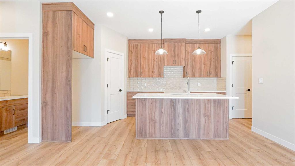 Picture for 242 Parkview Lane W