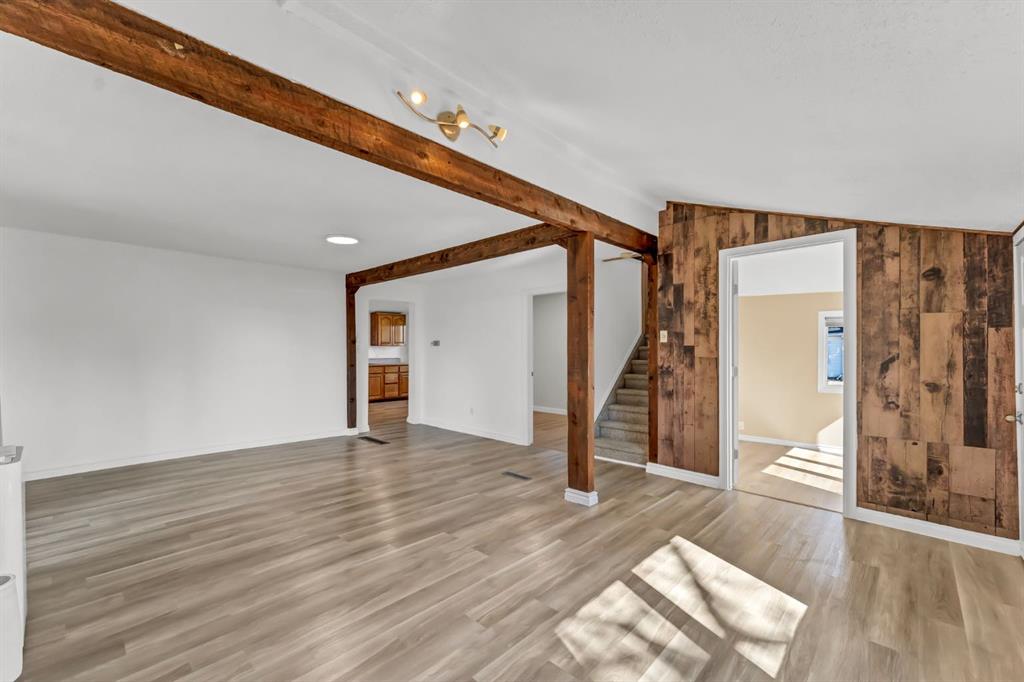 Picture for 25 4 Street NE