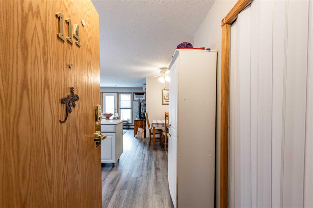 Picture for 114, 1535 Southview Drive SE