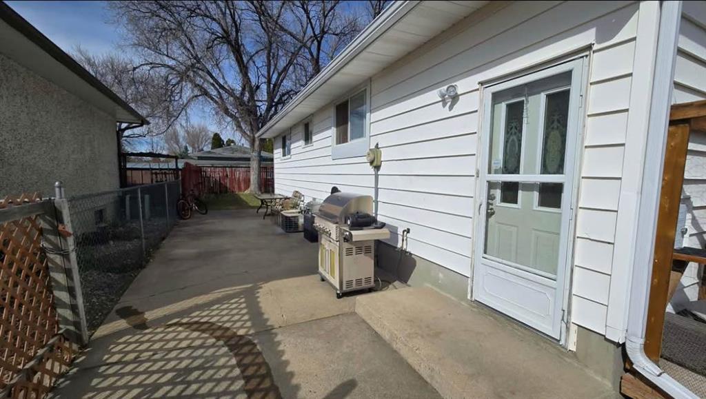 Picture for 794 Black Boulevard NW