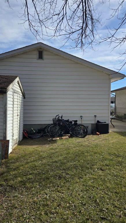 Picture for 794 Black Boulevard NW