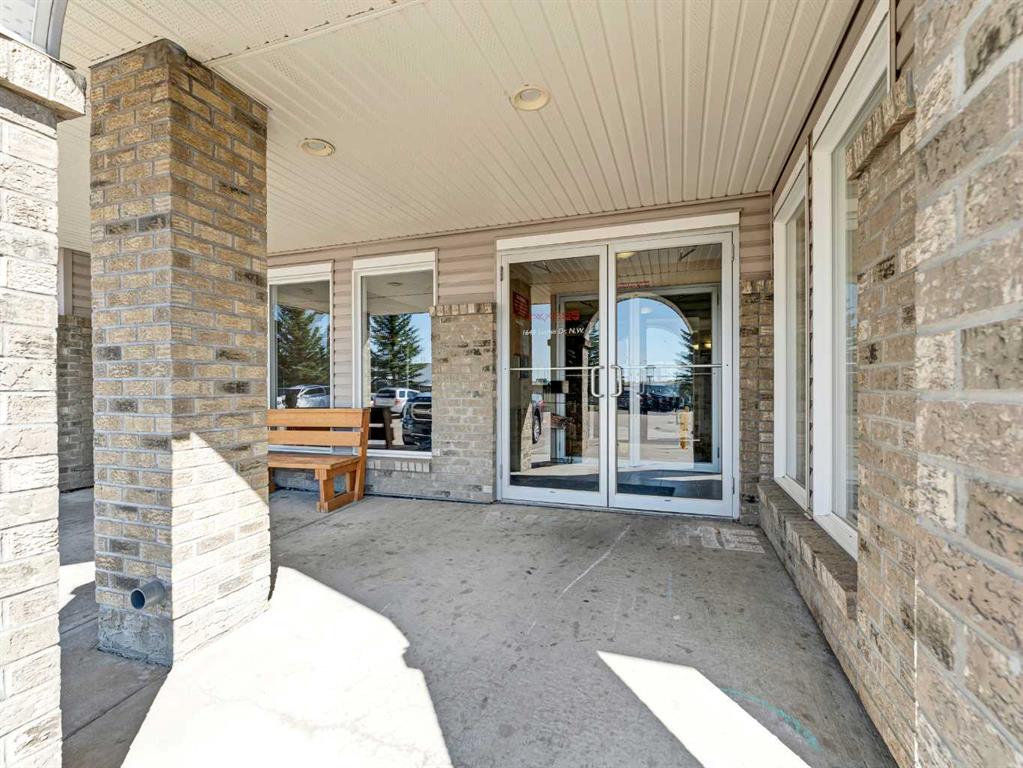 Picture for 215, 1648 Saamis Drive NW