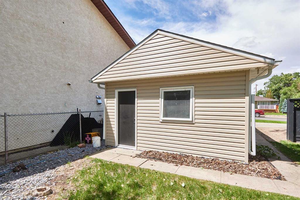 Picture for 640 Division Avenue NW