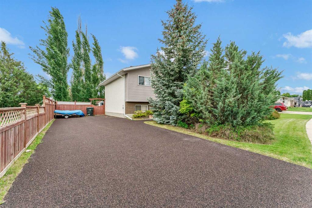 Picture for 95 Rossdale Way SE