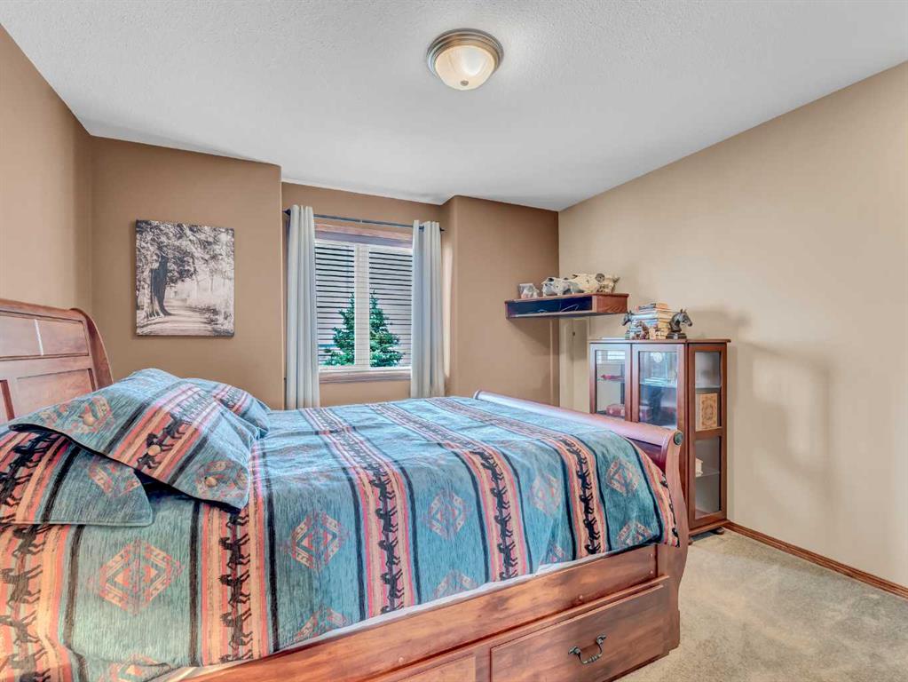 Picture for 12026 Range Road 74   https://www.cirrealty.ca/reb/mhreb/5/A2230635_21.jpg