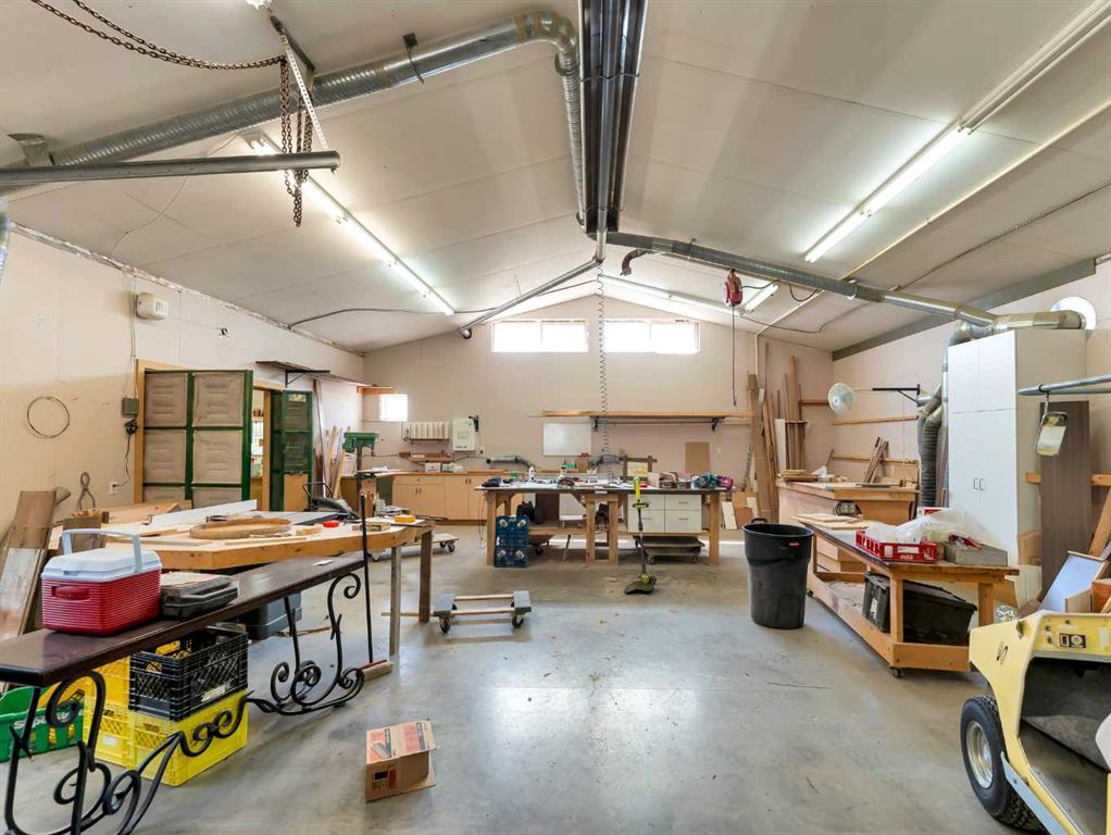 Picture for 12026 Range Road 74   https://www.cirrealty.ca/reb/mhreb/5/A2230635_42.jpg