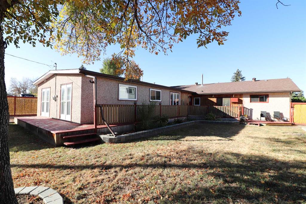 Picture for 235 5 Street SE https://www.cirrealty.ca/reb/mhreb/5/A2265285_12.jpg