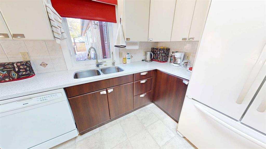 Picture for 235 5 Street SE https://www.cirrealty.ca/reb/mhreb/5/A2265285_37.jpg
