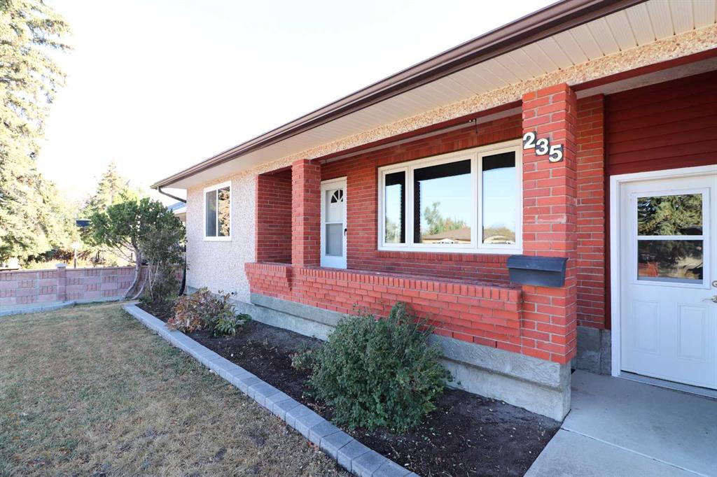 Picture for 235 5 Street SE Picture for 235 5 Street SE