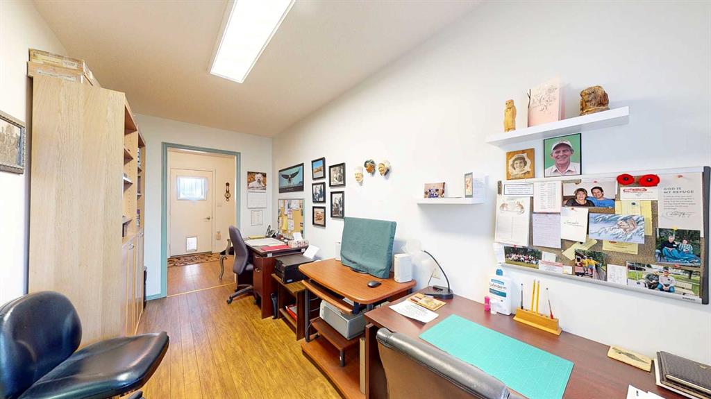 Picture for 235 5 Street SE https://www.cirrealty.ca/reb/mhreb/5/A2265285_43.jpg