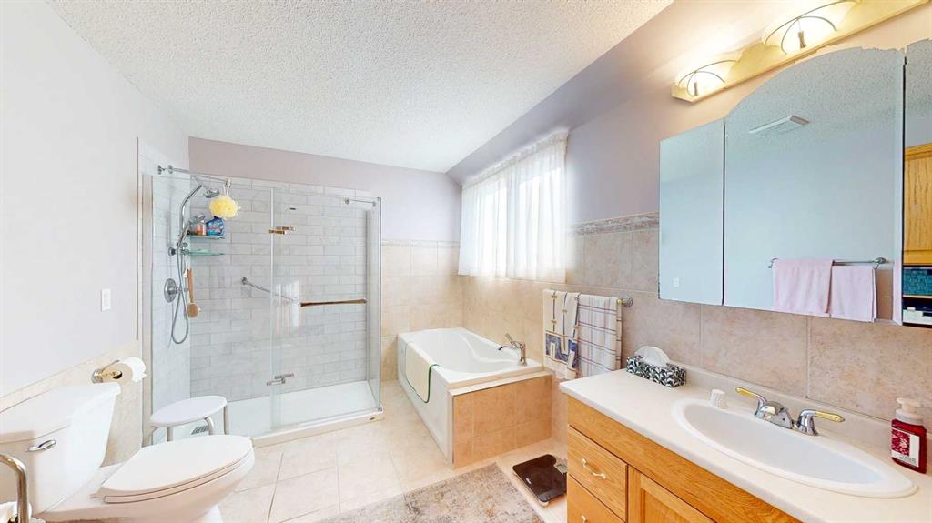 Picture for 235 5 Street SE https://www.cirrealty.ca/reb/mhreb/5/A2265285_47.jpg