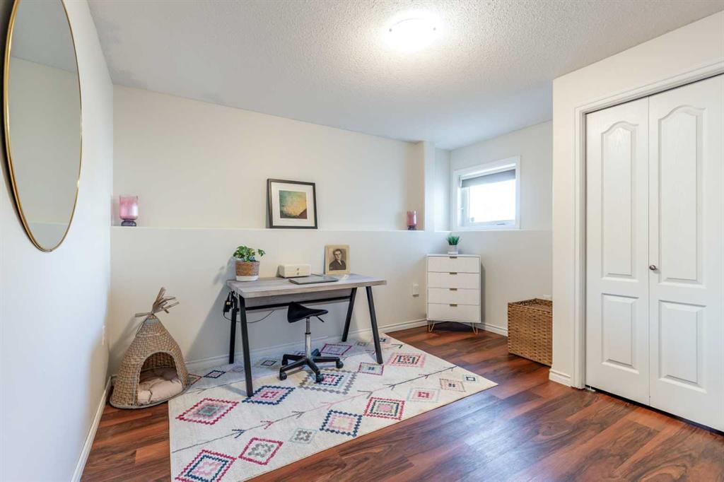 Picture for 87 Vista Road SE https://www.cirrealty.ca/reb/mhreb/5/A2266055_22.jpg