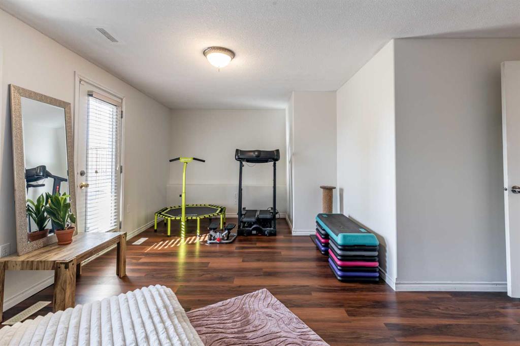 Picture for 87 Vista Road SE https://www.cirrealty.ca/reb/mhreb/5/A2266055_25.jpg