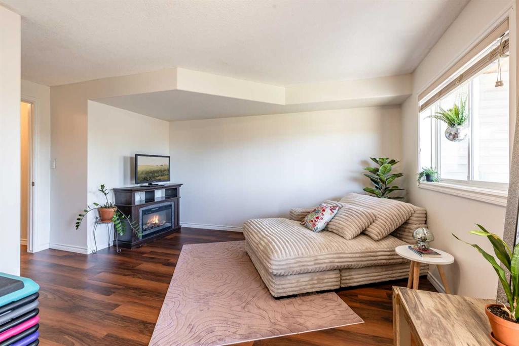 Picture for 87 Vista Road SE https://www.cirrealty.ca/reb/mhreb/5/A2266055_26.jpg