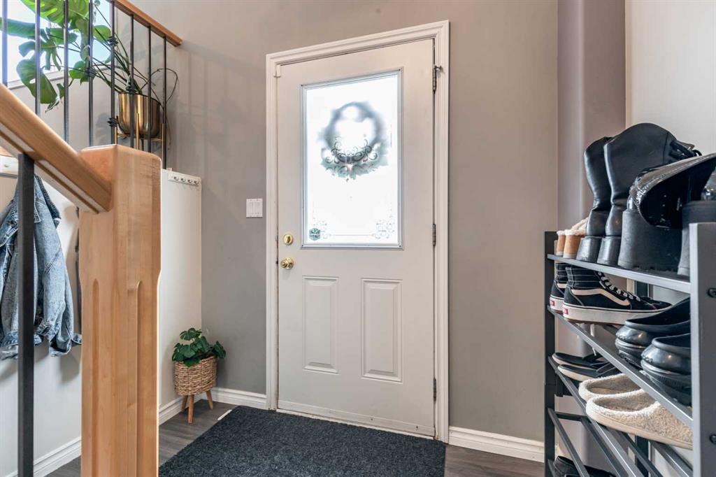Picture for 87 Vista Road SE https://www.cirrealty.ca/reb/mhreb/5/A2266055_5.jpg