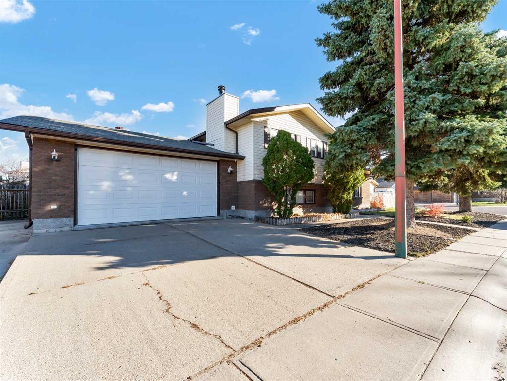 Picture for 35 Rideau Crescent SE Picture for 35 Rideau Crescent SE