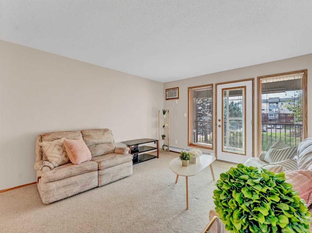 Picture for 204, 3090 15 Avenue SE https://www.cirrealty.ca/reb/mhreb/5/A2267205_18.jpg