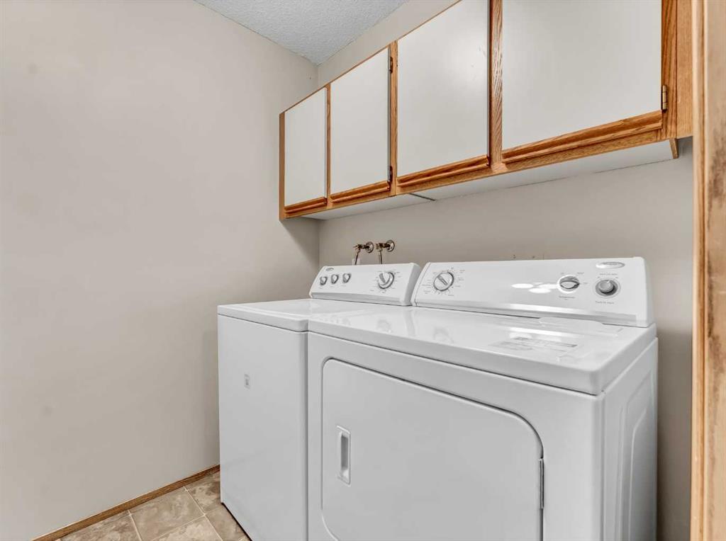 Picture for 204, 3090 15 Avenue SE https://www.cirrealty.ca/reb/mhreb/5/A2267205_33.jpg