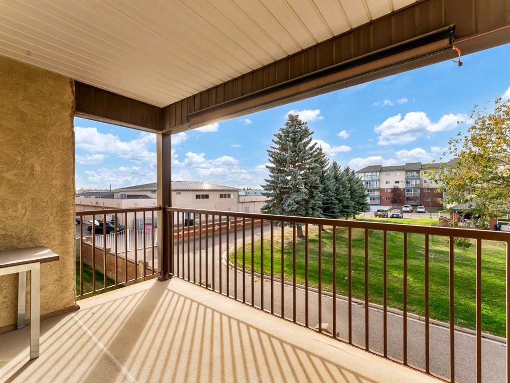 Picture for 204, 3090 15 Avenue SE https://www.cirrealty.ca/reb/mhreb/5/A2267205_35.jpg