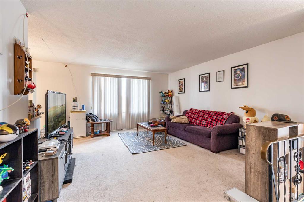 Picture for 2555 &amp; 2557 Thompson Crescent SE