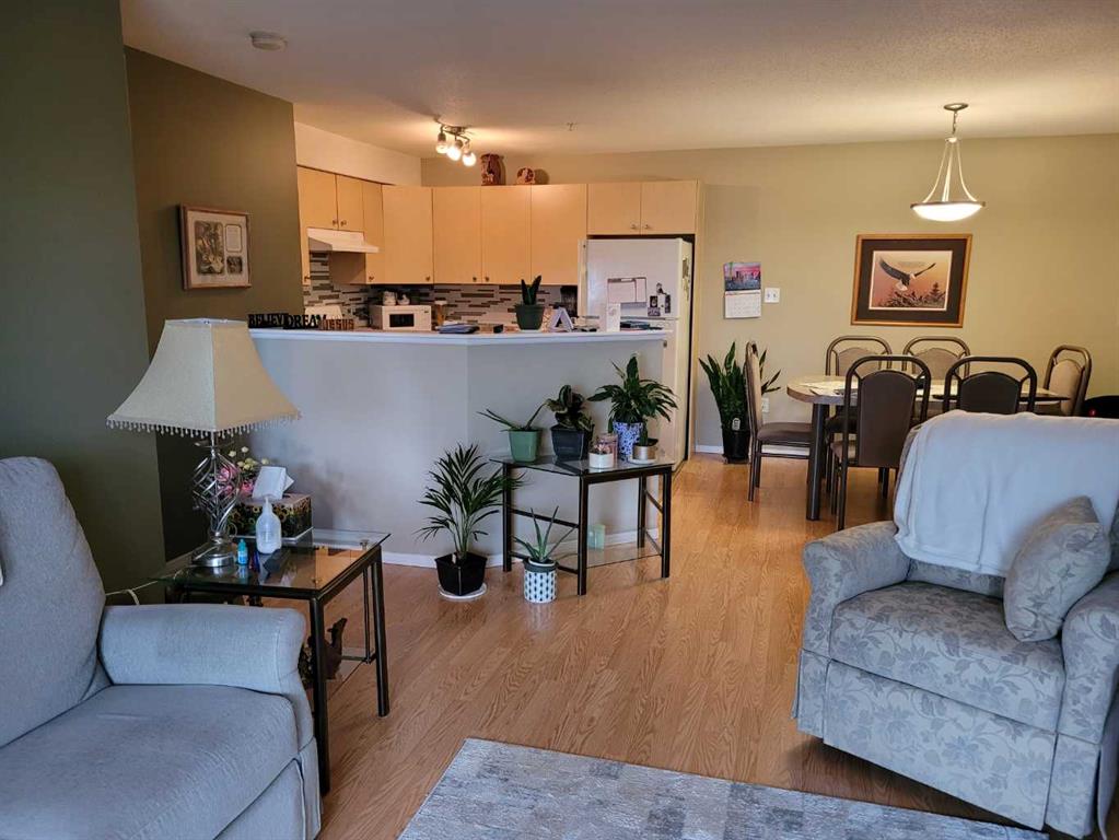 Picture for 204, 1632 Saamis Drive NW