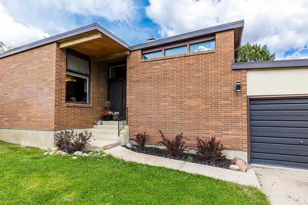 Picture for 22 Chinook Drive SW